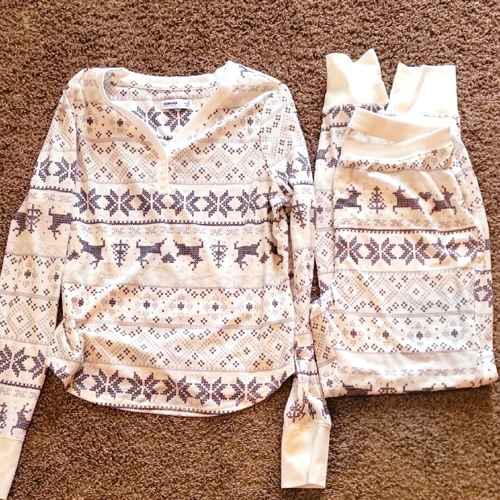 Cozy Womens Pajamas in White and Gray
